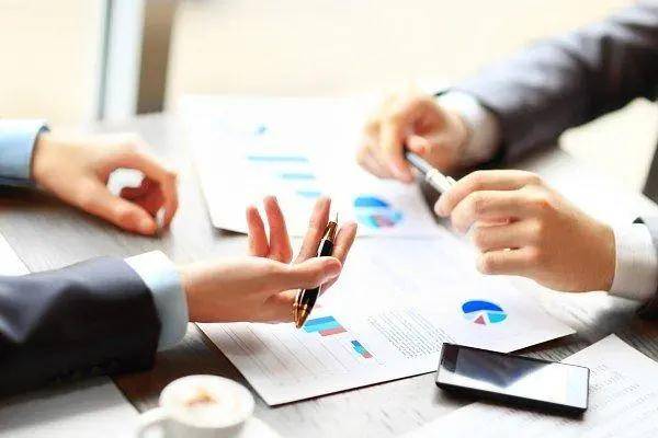 上海繁易信息科技股份80萬股股份轉(zhuǎn)讓深度解析 聚焦即阿時(shí)股份與計(jì)算機(jī)軟件輔助設(shè)備研發(fā)價(jià)值